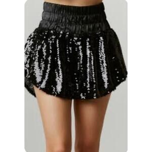 Peach Love California black sequin poppy shorts Large
